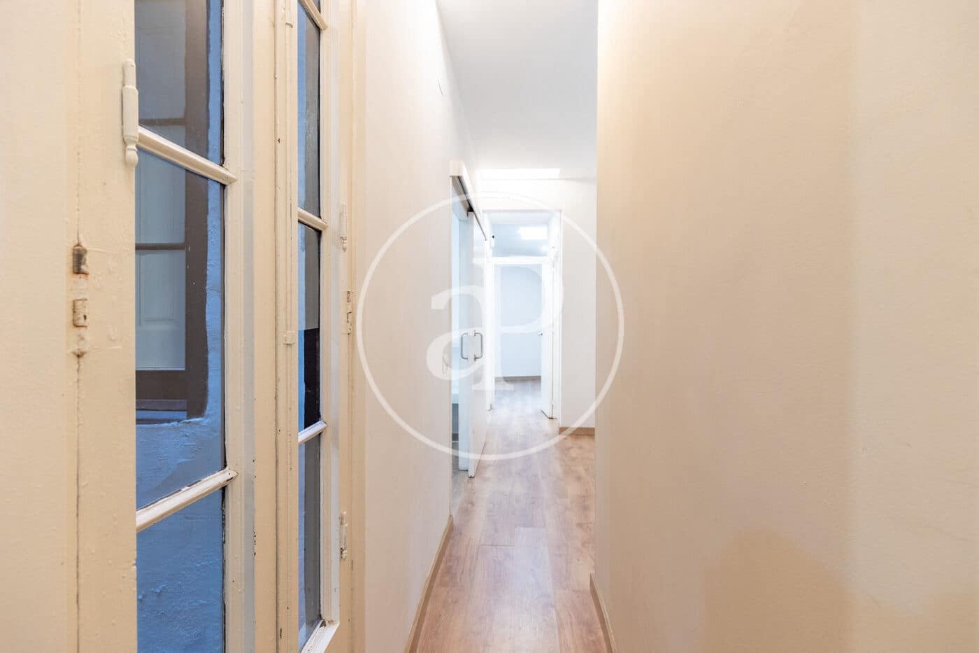 Apartamento de 2 habitaciones en Barcelona ciudad en venta - 350.000 € (Ref: 9741729)