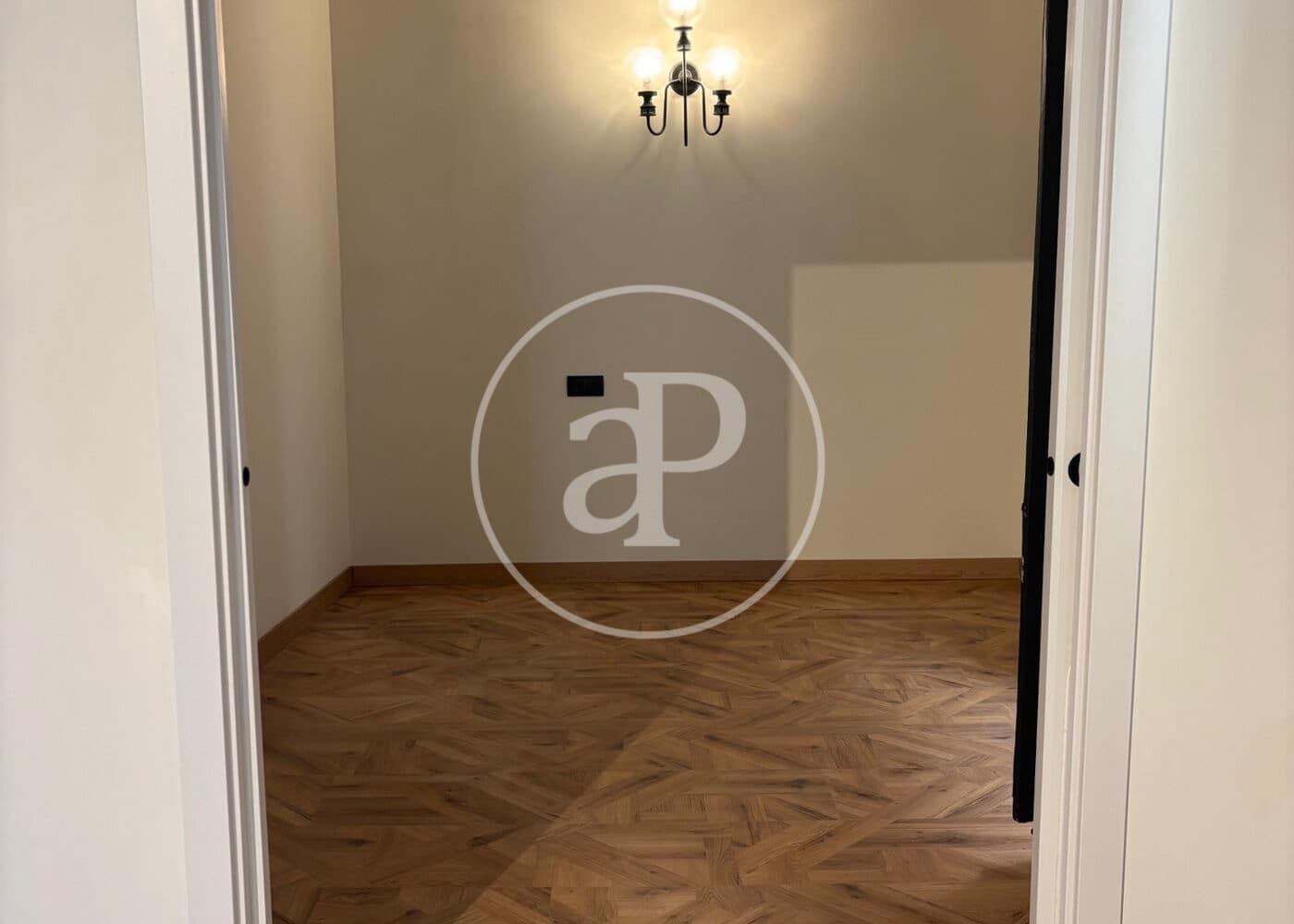 3 makuuhuone Huoneisto myytävänä paikassa Barcelona kaupunki - 590 000 € (Ref: 9752008)