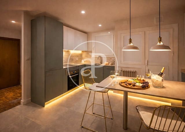 3 soverom Leilighet til salgs i La Nova Esquerra de L'Eixample, Barcelona by - € 610 000 (Ref: 9752009)
