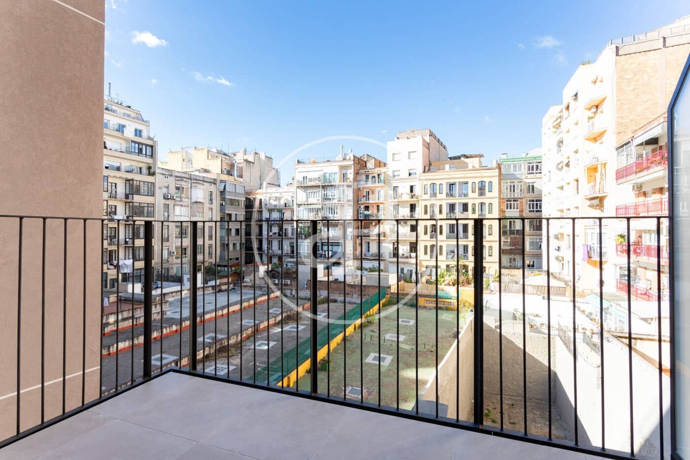 1 soveværelse Lejlighed til leje i Barcelona by - € 2.000 (Ref: 9758850)