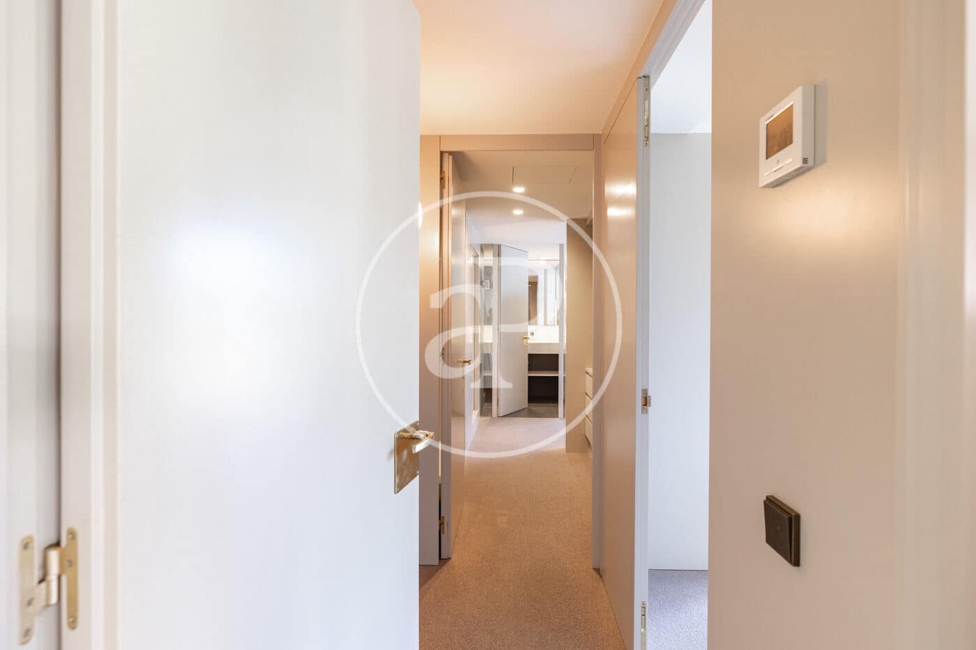 4 sovrum Lägenhet att hyra i Barcelona stad - 3 459 € (Ref: 9758851)