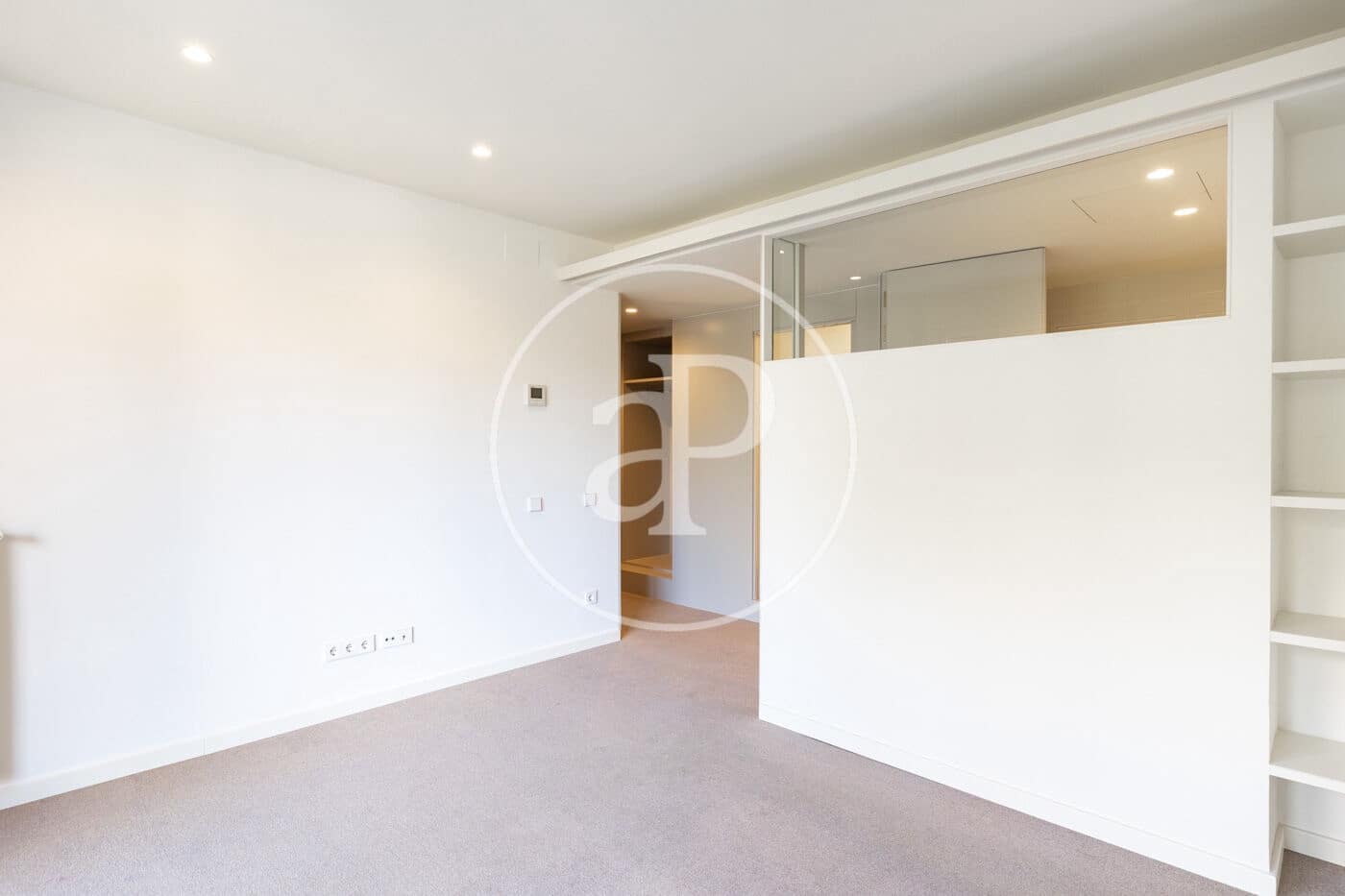 4 sovrum Lägenhet att hyra i Barcelona stad - 3 459 € (Ref: 9758851)