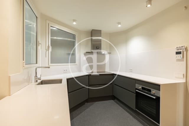 4 sovrum Lägenhet att hyra i Sant Gervasi - La Bonanova, Barcelona stad - 3 459 € (Ref: 9758851)