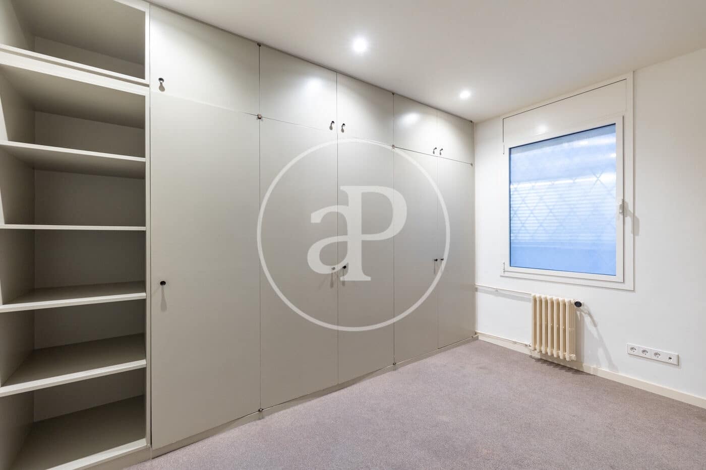 4 sovrum Lägenhet att hyra i Barcelona stad - 3 459 € (Ref: 9758851)