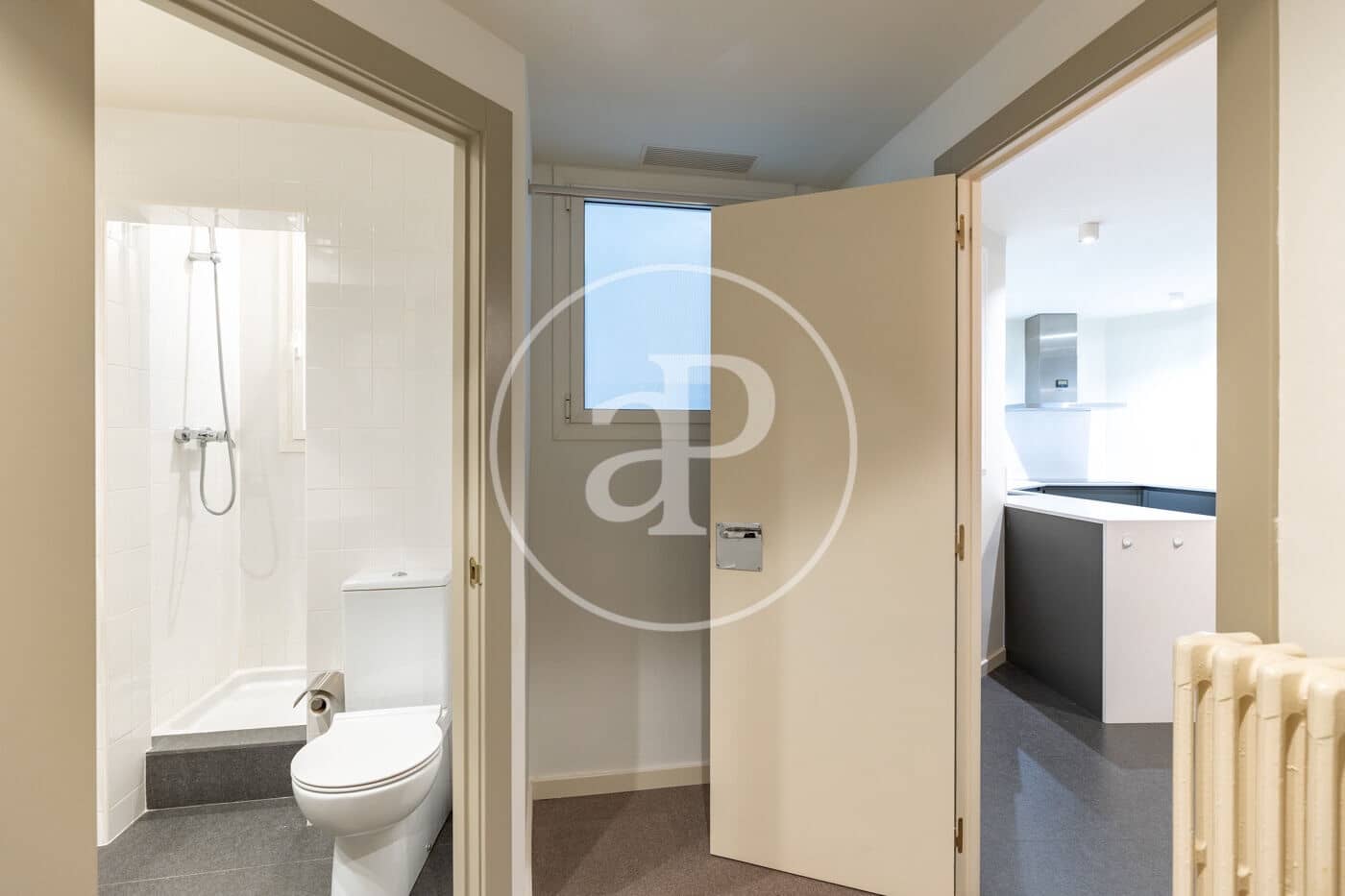 4 sovrum Lägenhet att hyra i Barcelona stad - 3 459 € (Ref: 9758851)