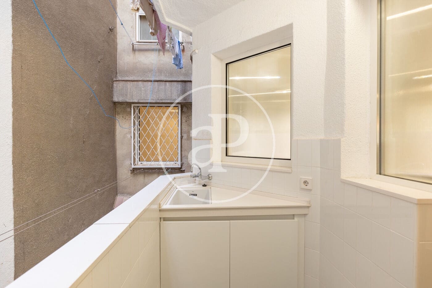 4 sovrum Lägenhet att hyra i Barcelona stad - 3 459 € (Ref: 9758851)