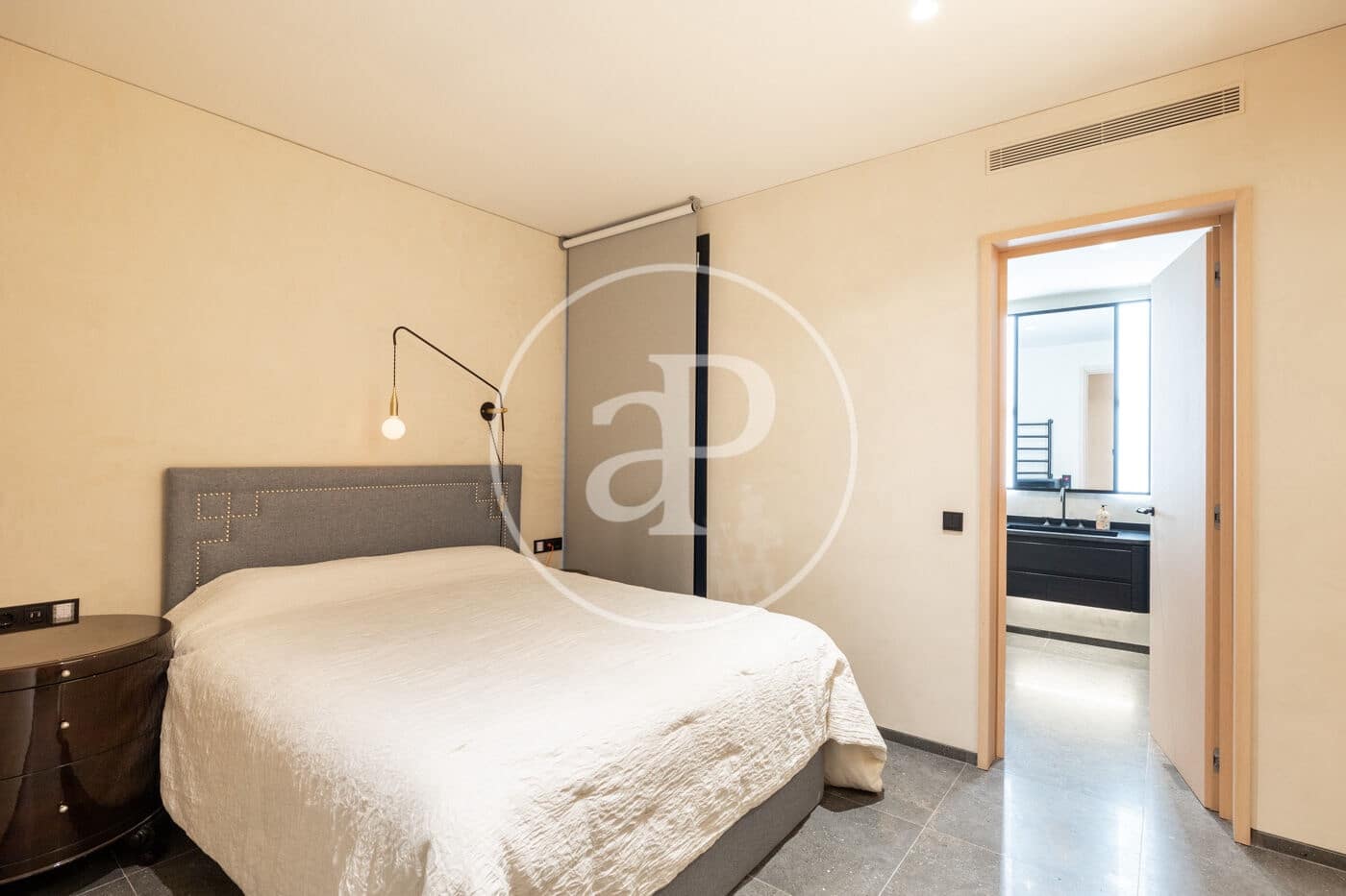 2 slaapkamer Appartement te koop in Barcelona stad - € 1.100.000 (Ref: 9761965)