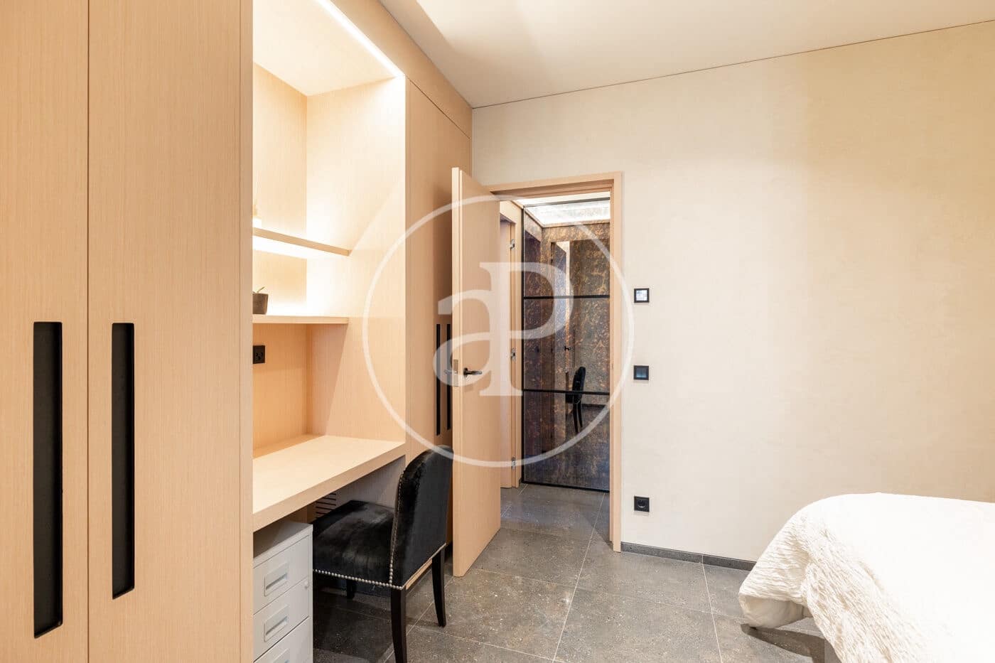 2 slaapkamer Appartement te koop in Barcelona stad - € 1.100.000 (Ref: 9761965)