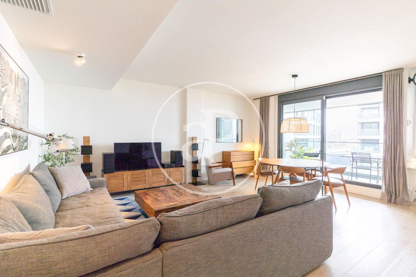 3 soveværelse Lejlighed til leje i Badalona med swimmingpool - € 3.770 (Ref: 9761968)