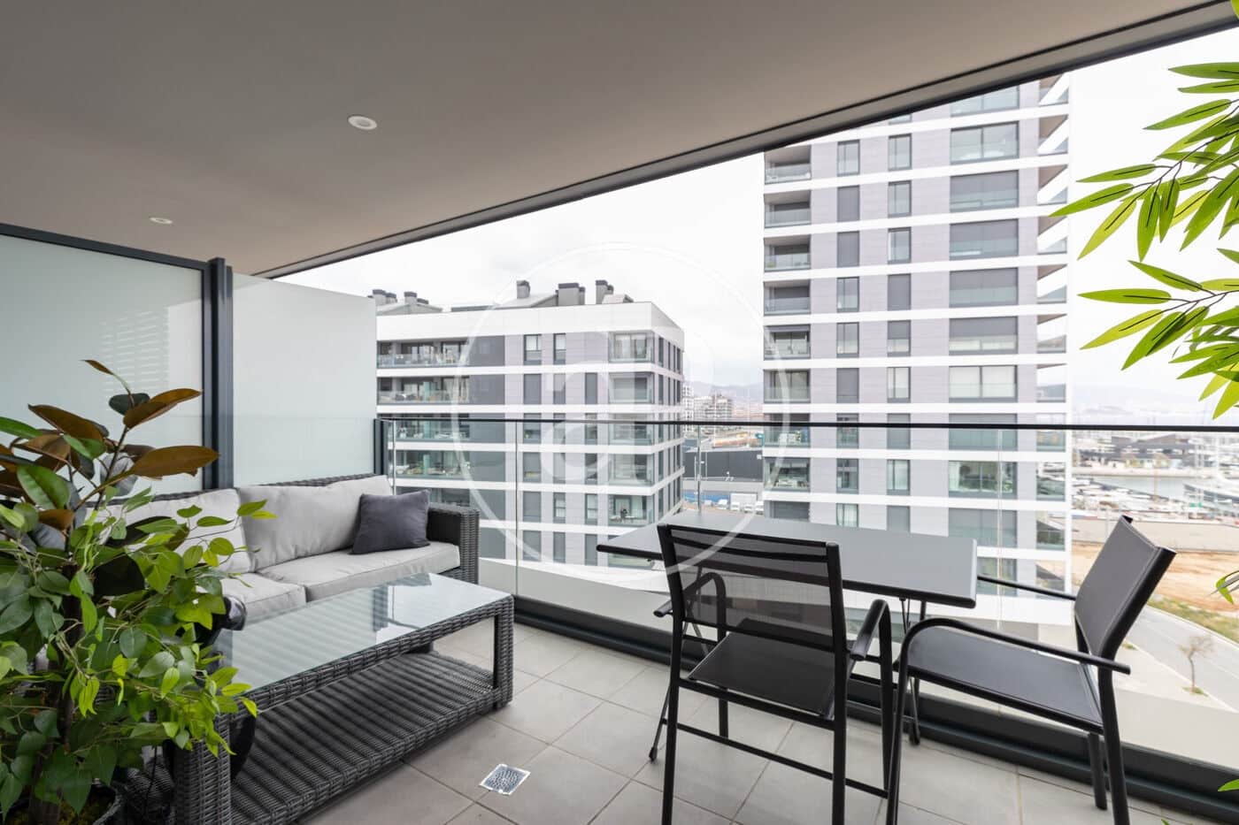 3 soveværelse Lejlighed til leje i Badalona med swimmingpool - € 3.770 (Ref: 9761968)