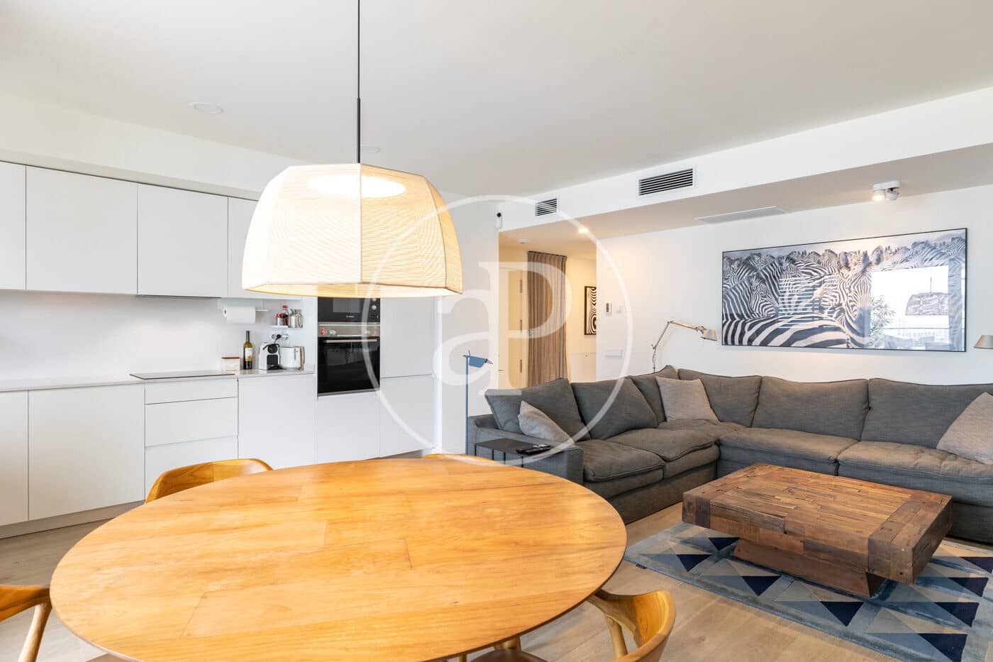 3 soveværelse Lejlighed til leje i Badalona med swimmingpool - € 3.770 (Ref: 9761968)