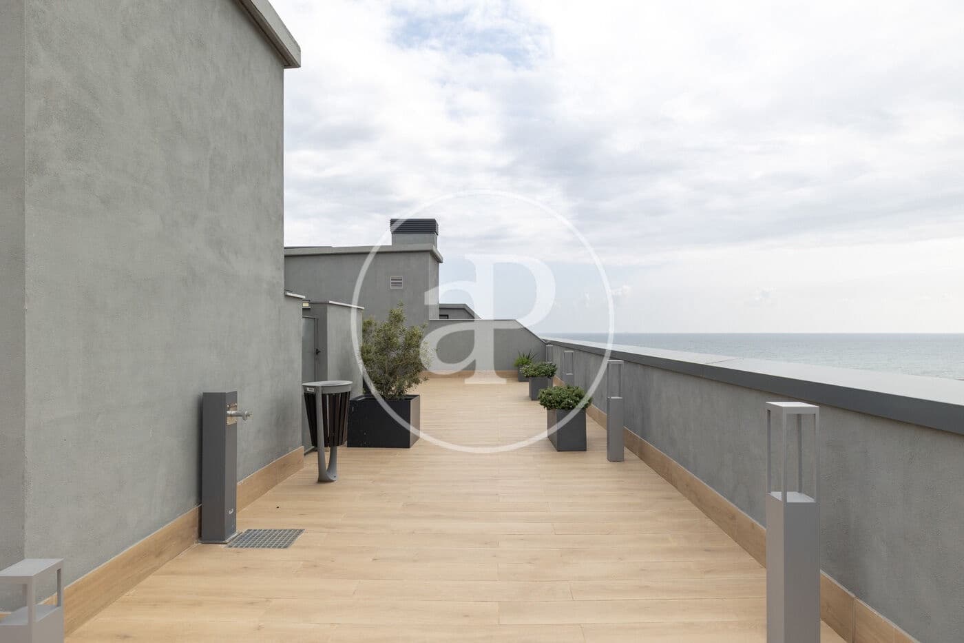 3 soveværelse Lejlighed til leje i Badalona med swimmingpool - € 3.770 (Ref: 9761968)