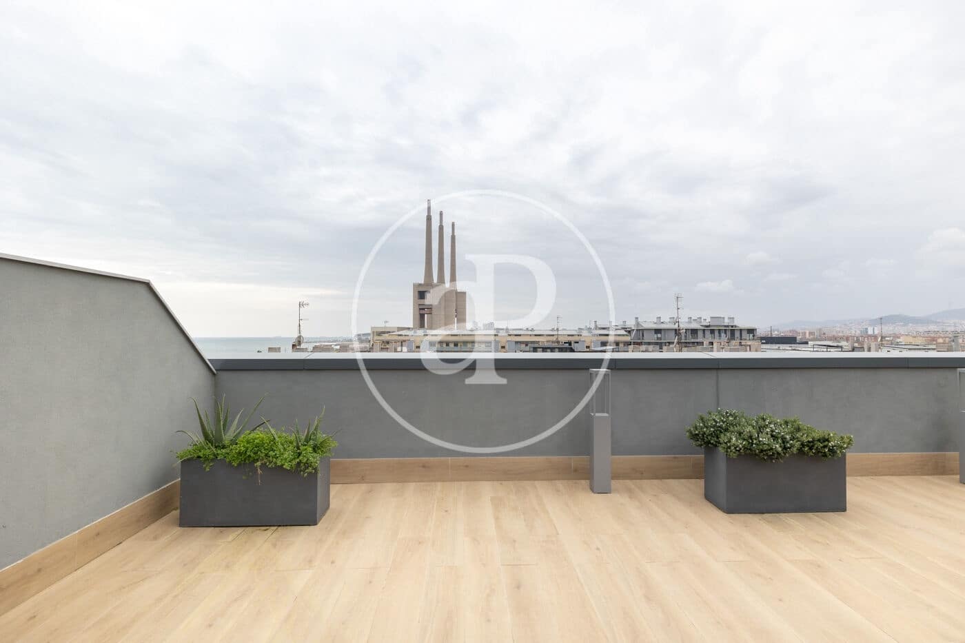 3 soveværelse Lejlighed til leje i Badalona med swimmingpool - € 3.770 (Ref: 9761968)