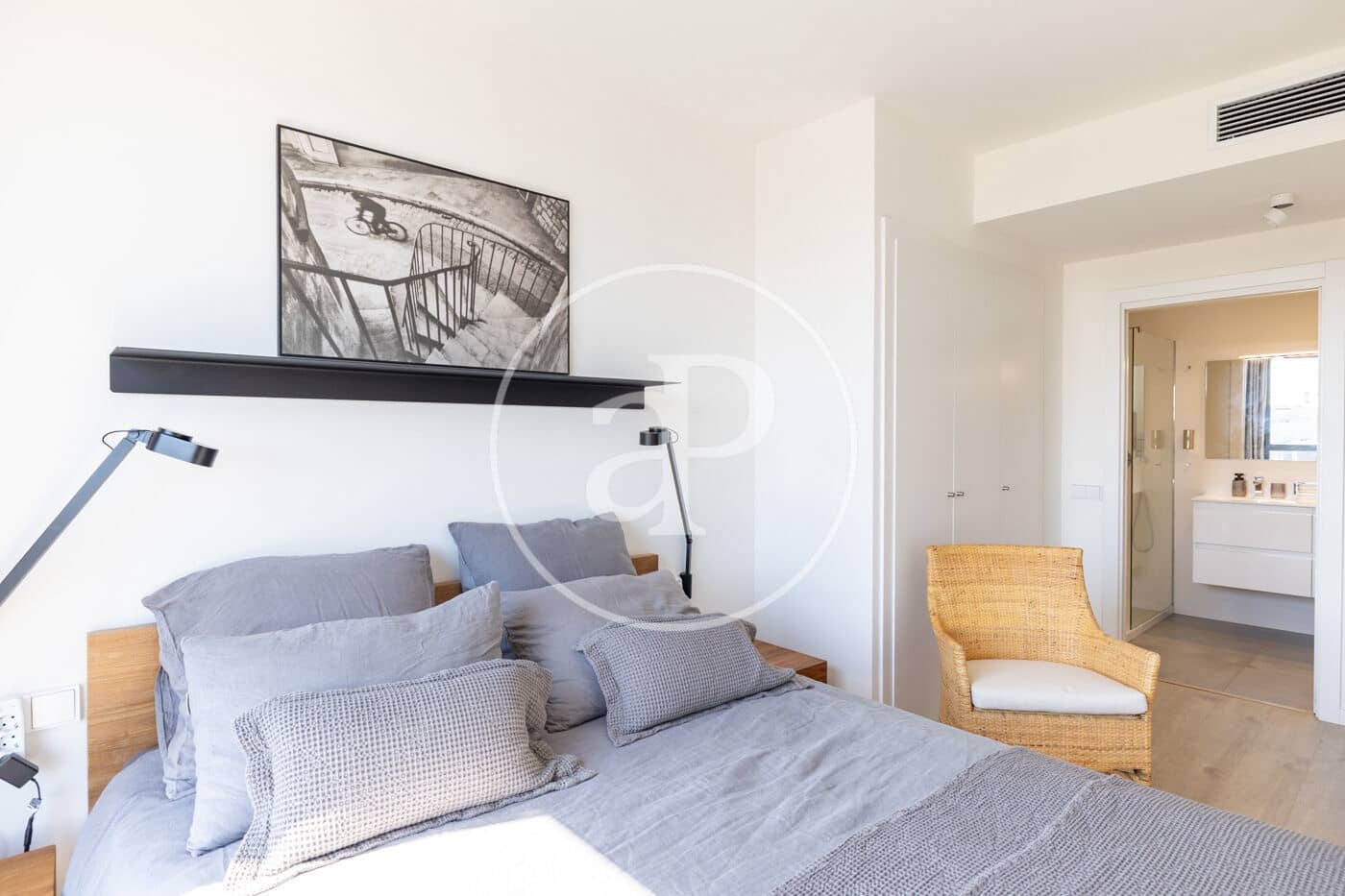3 bedroom Penthouse for rent in Badalona with pool - € 2,890 (Ref: 9761968)