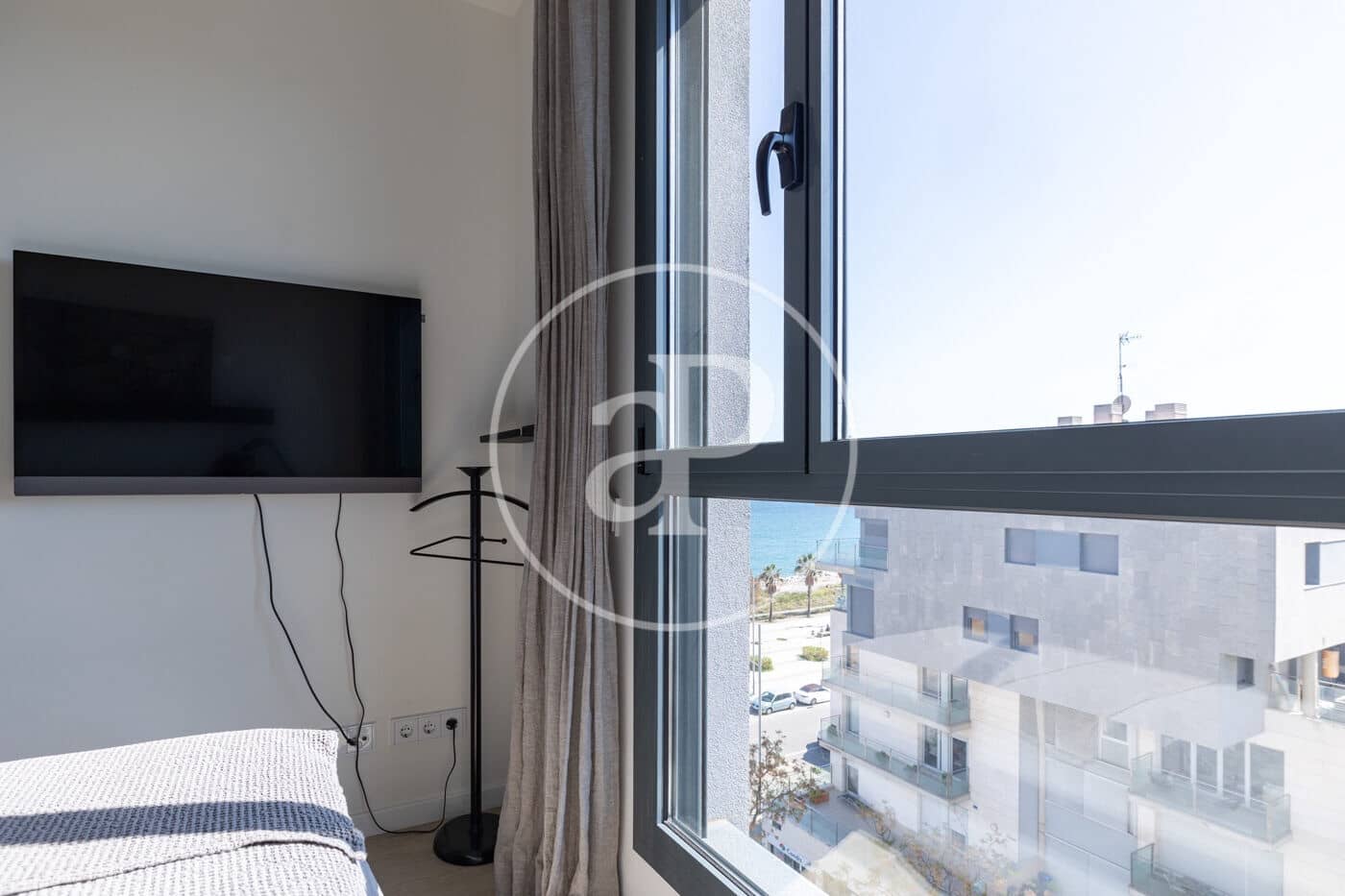3 bedroom Penthouse for rent in Badalona with pool - € 2,890 (Ref: 9761968)