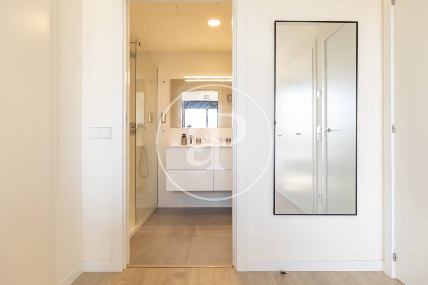 3 bedroom Penthouse for rent in Badalona with pool - € 2,890 (Ref: 9761968)