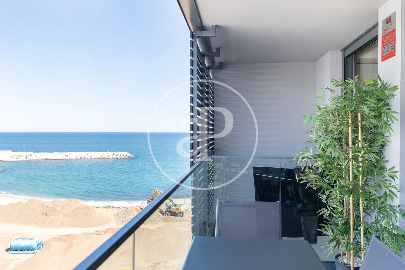 3 bedroom Penthouse for rent in Badalona with pool - € 2,890 (Ref: 9761968)