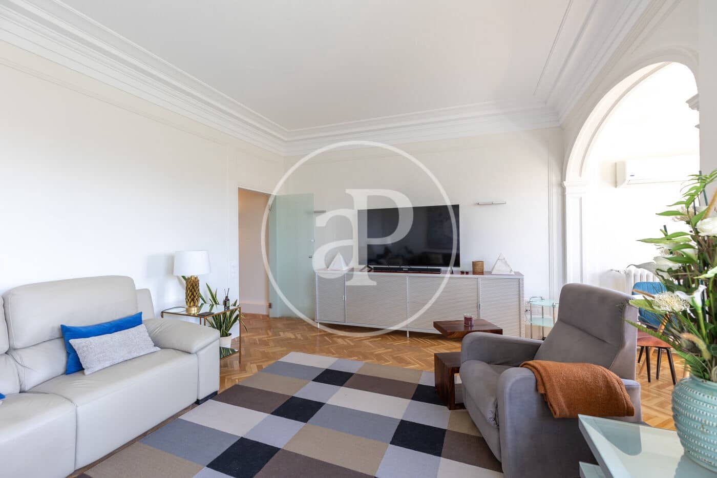 2 bedroom Apartment for rent in Barcelona city - € 5,300 (Ref: 9761969)