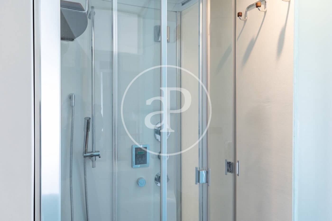 2 bedroom Apartment for rent in Barcelona city - € 5,300 (Ref: 9761969)