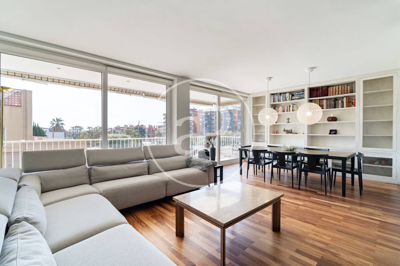 5 bedroom Apartment for rent in Barcelona city with garage - € 4,500 (Ref: 9770620)