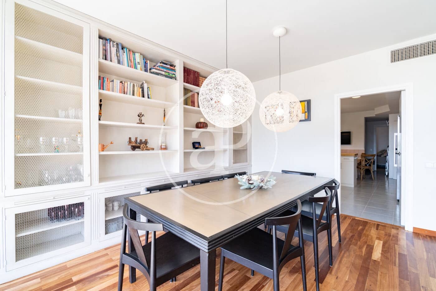 5 bedroom Apartment for rent in Barcelona city with garage - € 4,500 (Ref: 9770620)