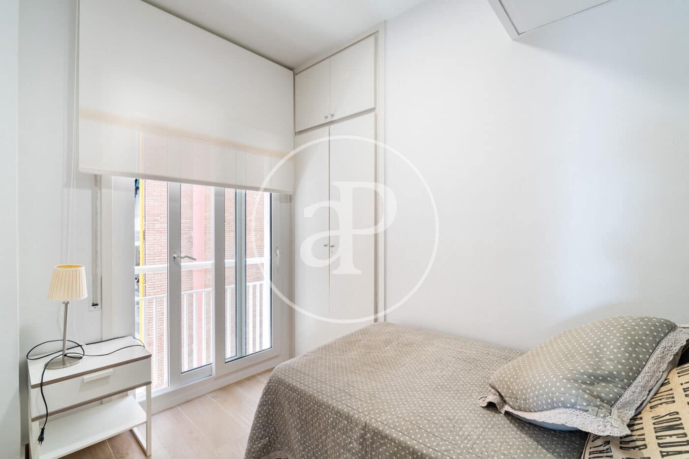 5 bedroom Apartment for rent in Barcelona city with garage - € 4,500 (Ref: 9770620)