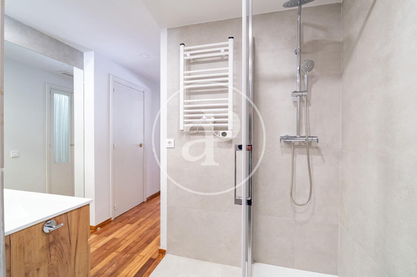 5 bedroom Apartment for rent in Barcelona city with garage - € 4,500 (Ref: 9770620)