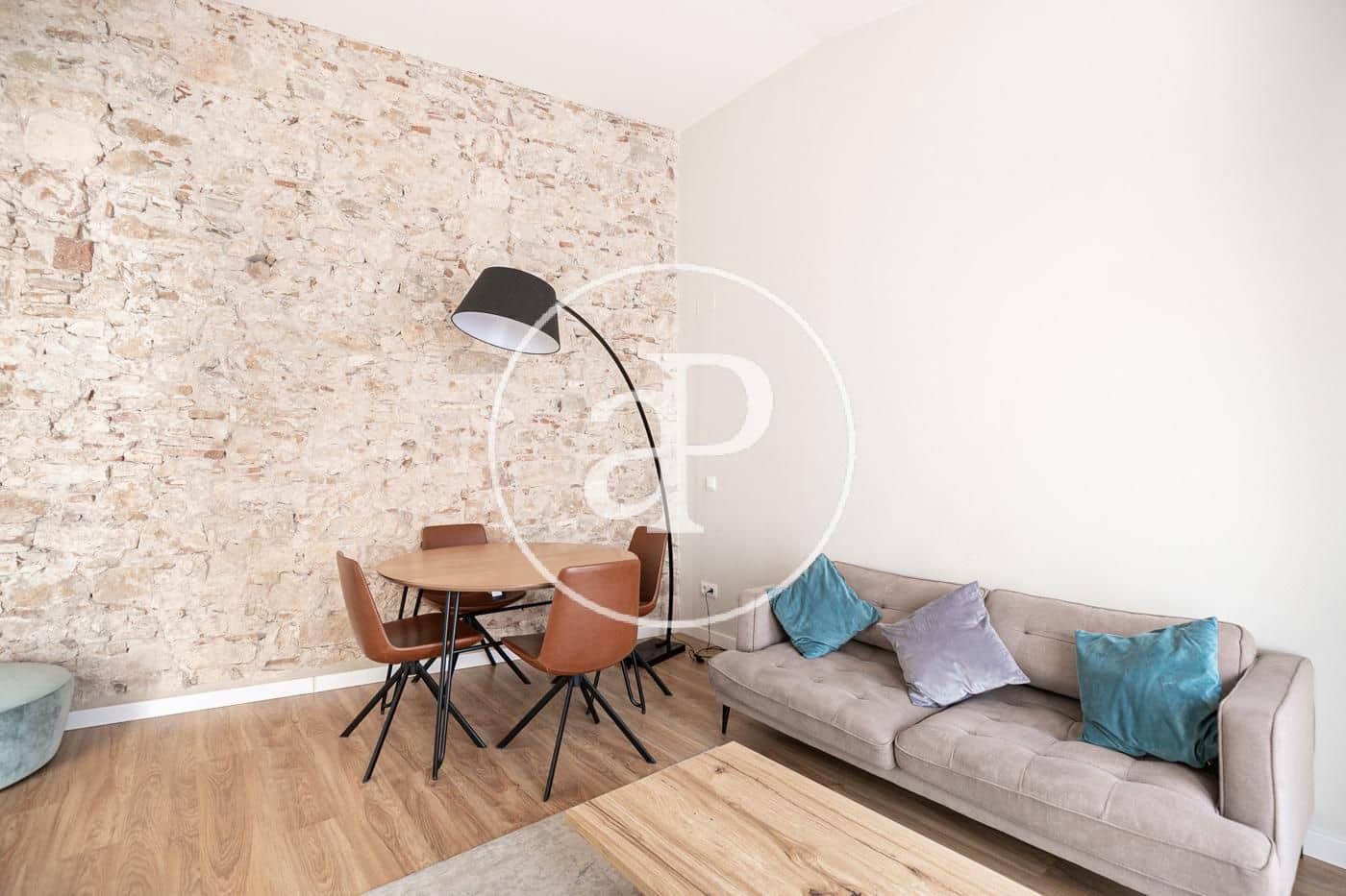 2 bedroom Apartment for rent in Barcelona city - € 2,700 (Ref: 9770621)