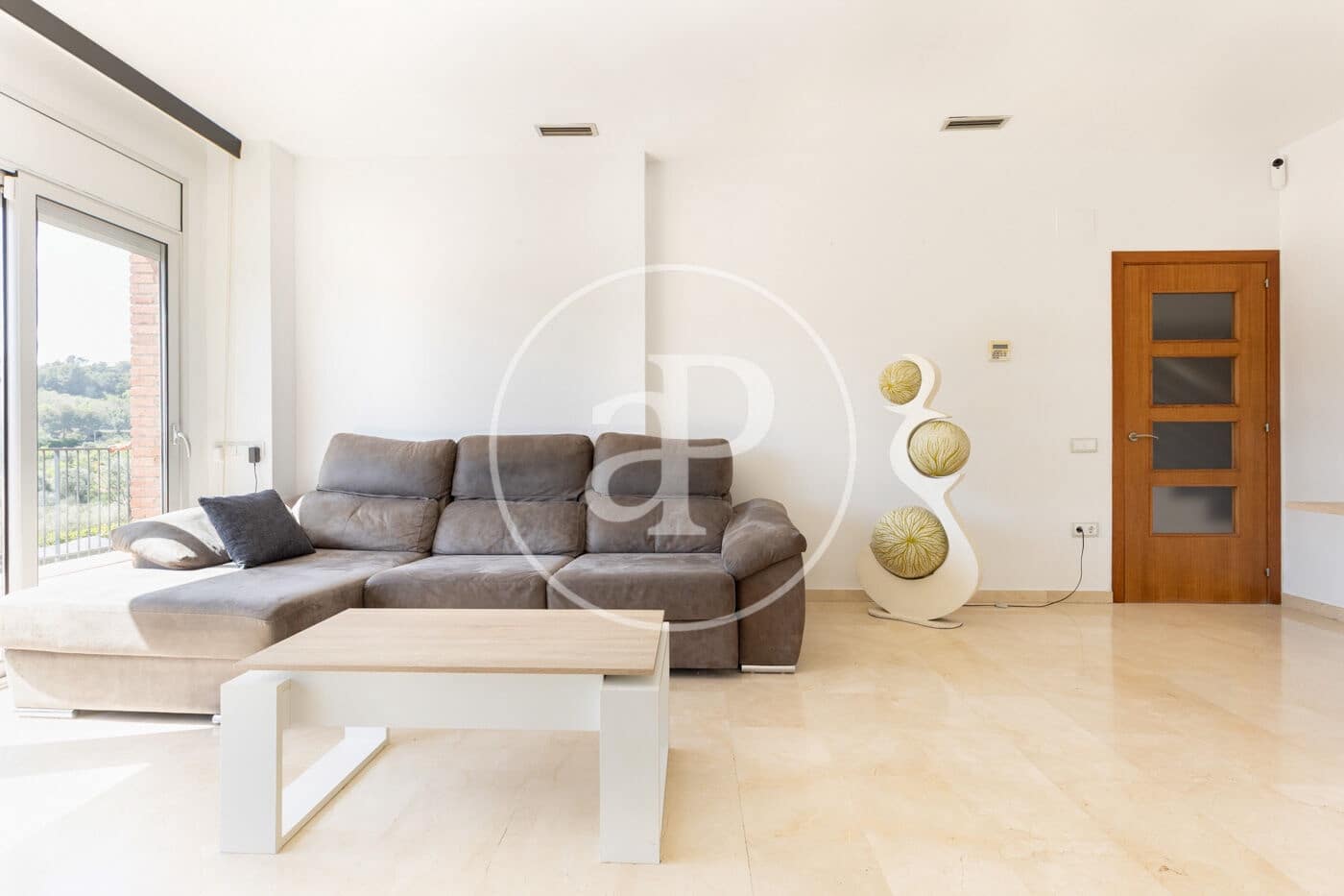 3 bedroom Villa for sale in Terrassa with pool - € 550,000 (Ref: 9770623)