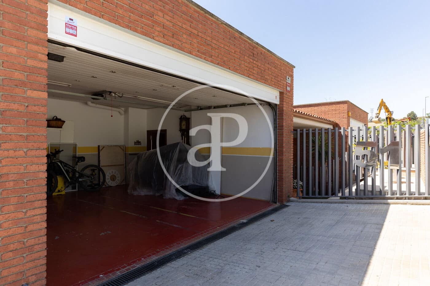 3 bedroom Villa for sale in Terrassa with pool - € 550,000 (Ref: 9770623)