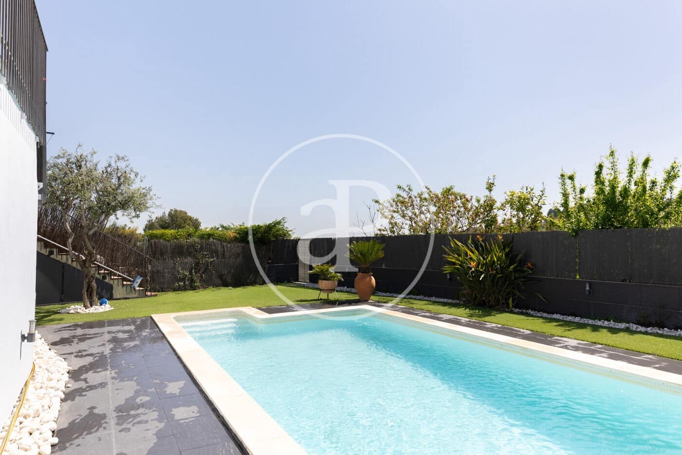 3 bedroom Villa for sale in Terrassa with pool - € 550,000 (Ref: 9770623)