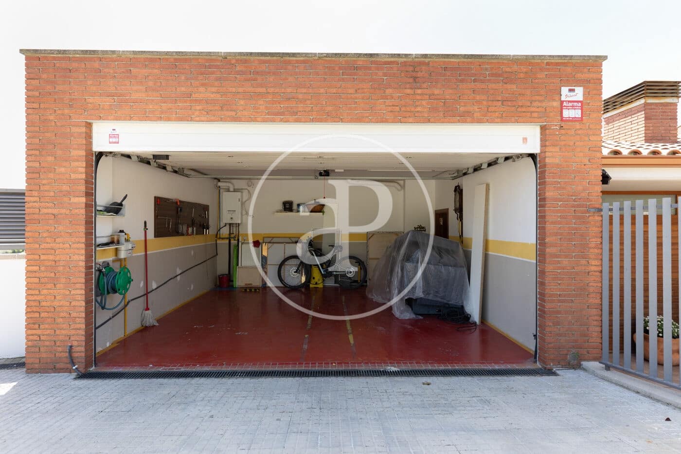 3 bedroom Villa for sale in Terrassa with pool - € 550,000 (Ref: 9770623)