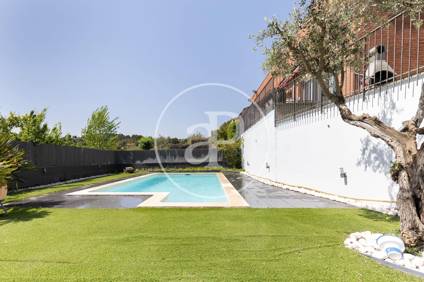 3 bedroom Villa for sale in Terrassa with pool - € 550,000 (Ref: 9770623)