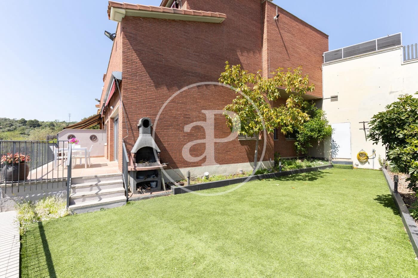 3 bedroom Villa for sale in Terrassa with pool - € 550,000 (Ref: 9770623)