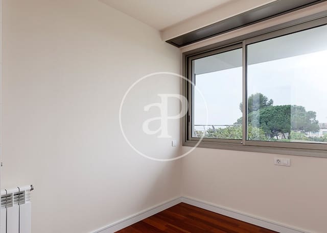 5 slaapkamer Appartement te huur in Sant Vicenç de Montalt met zwembad garage - € 4.855 (Ref: 9770624)