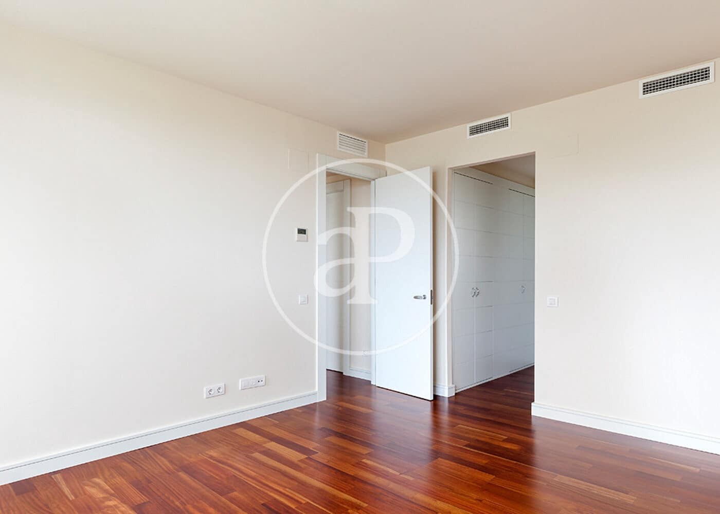 5 bedroom Apartment for rent in Sant Vicenc de Montalt with pool garage - € 4,855 (Ref: 9770624)