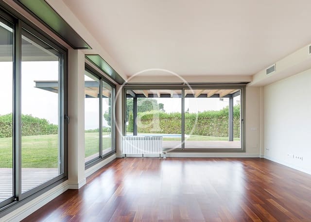 5 slaapkamer Appartement te huur in Sant Vicenç de Montalt met zwembad garage - € 4.855 (Ref: 9770624)