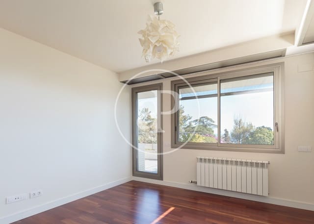 5 slaapkamer Appartement te huur in Sant Vicenç de Montalt met zwembad garage - € 4.311 (Ref: 9770625)