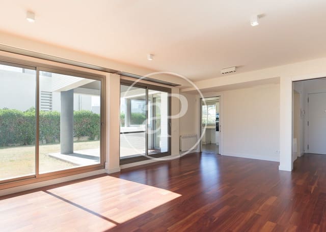 5 slaapkamer Appartement te huur in Sant Vicenç de Montalt met zwembad garage - € 4.311 (Ref: 9770625)