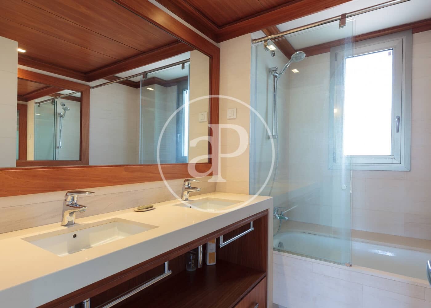 5 bedroom Apartment for rent in Sant Vicenc de Montalt with pool garage - € 4,311 (Ref: 9770625)