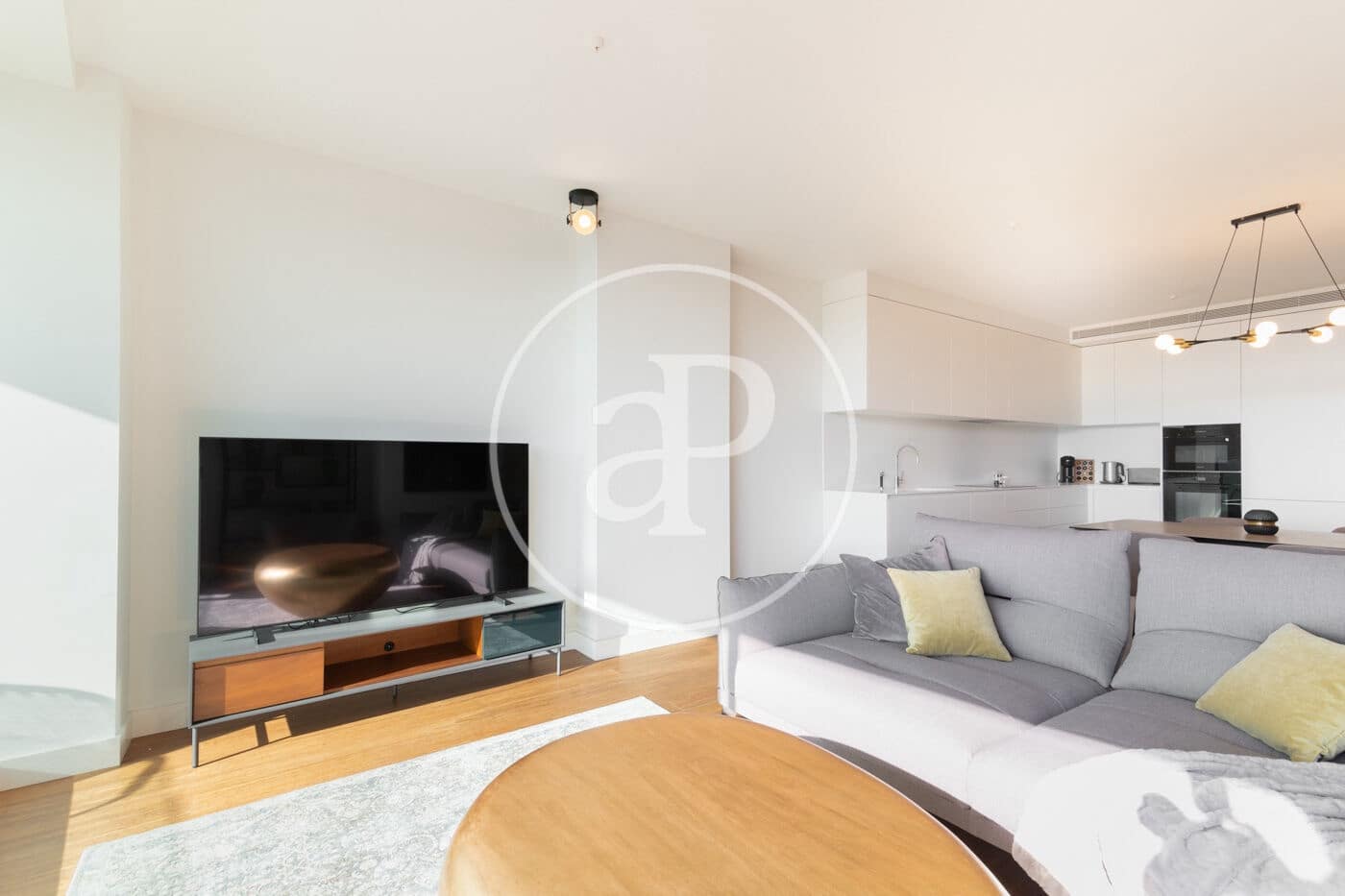 1 bedroom Apartment for rent in Barcelona city with pool garage - € 5,145 (Ref: 9770626)