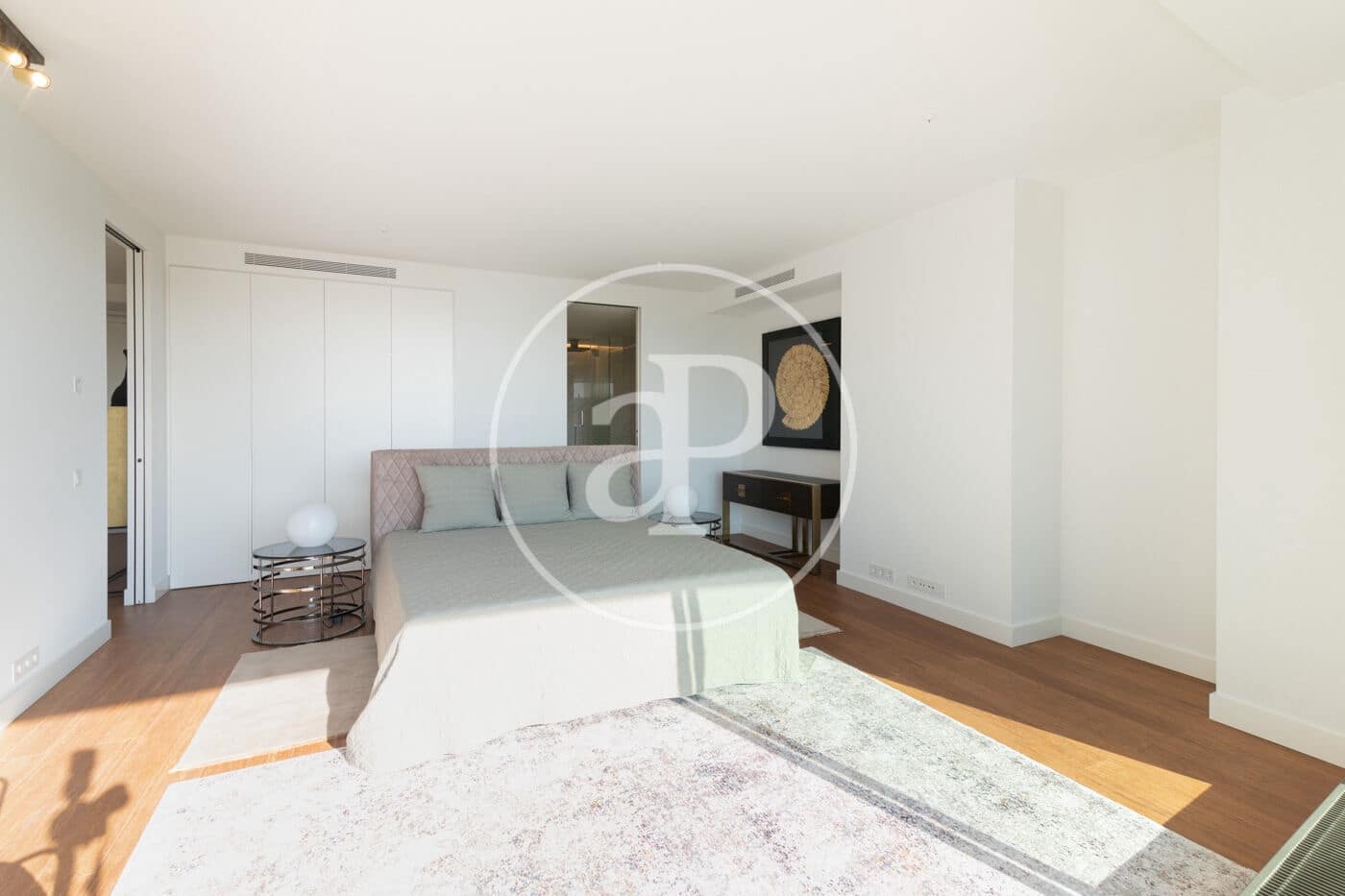 1 bedroom Apartment for rent in Barcelona city with pool garage - € 5,145 (Ref: 9770626)