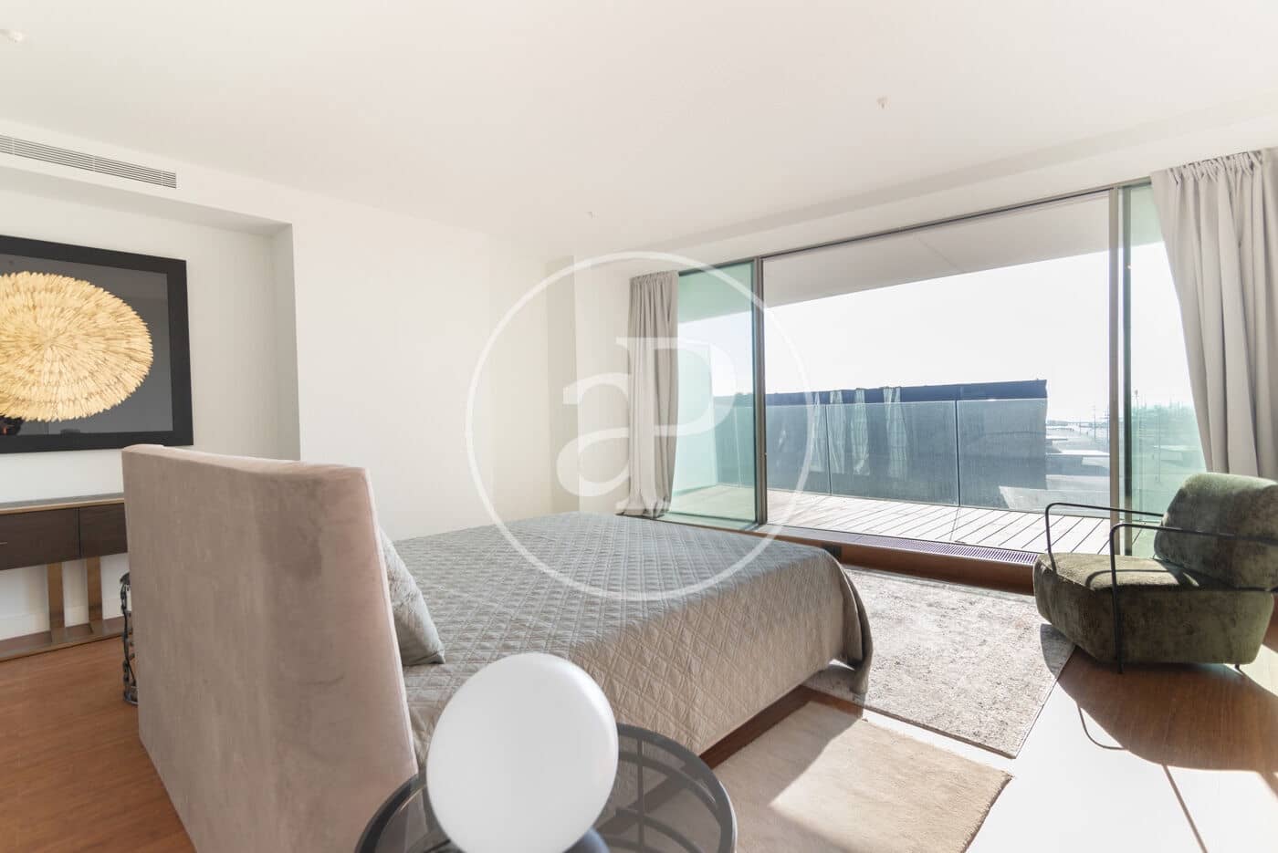 1 bedroom Apartment for rent in Barcelona city with pool garage - € 5,145 (Ref: 9770626)