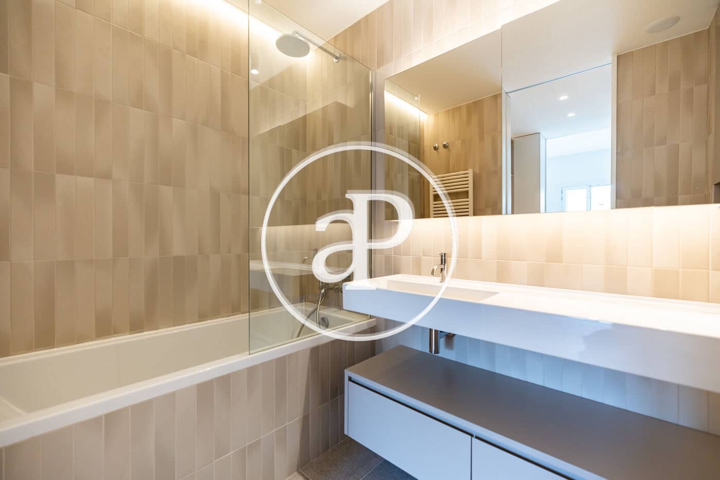 Lägenhet till salu i Barcelona stad - 994 000 € (Ref: 9770627)