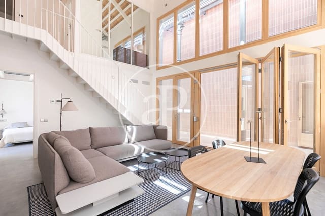 Appartement te koop in Provençals del Poblenou, Barcelona stad - € 880.000 (Ref: 9770635)