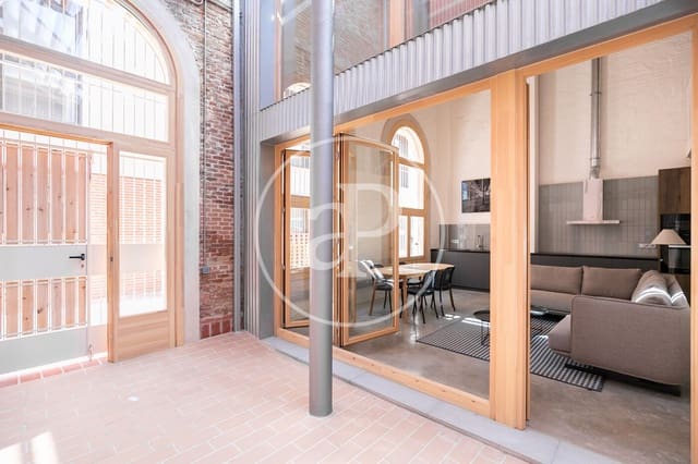 Appartement te koop in Provençals del Poblenou, Barcelona stad - € 1.250.000 (Ref: 9770636)