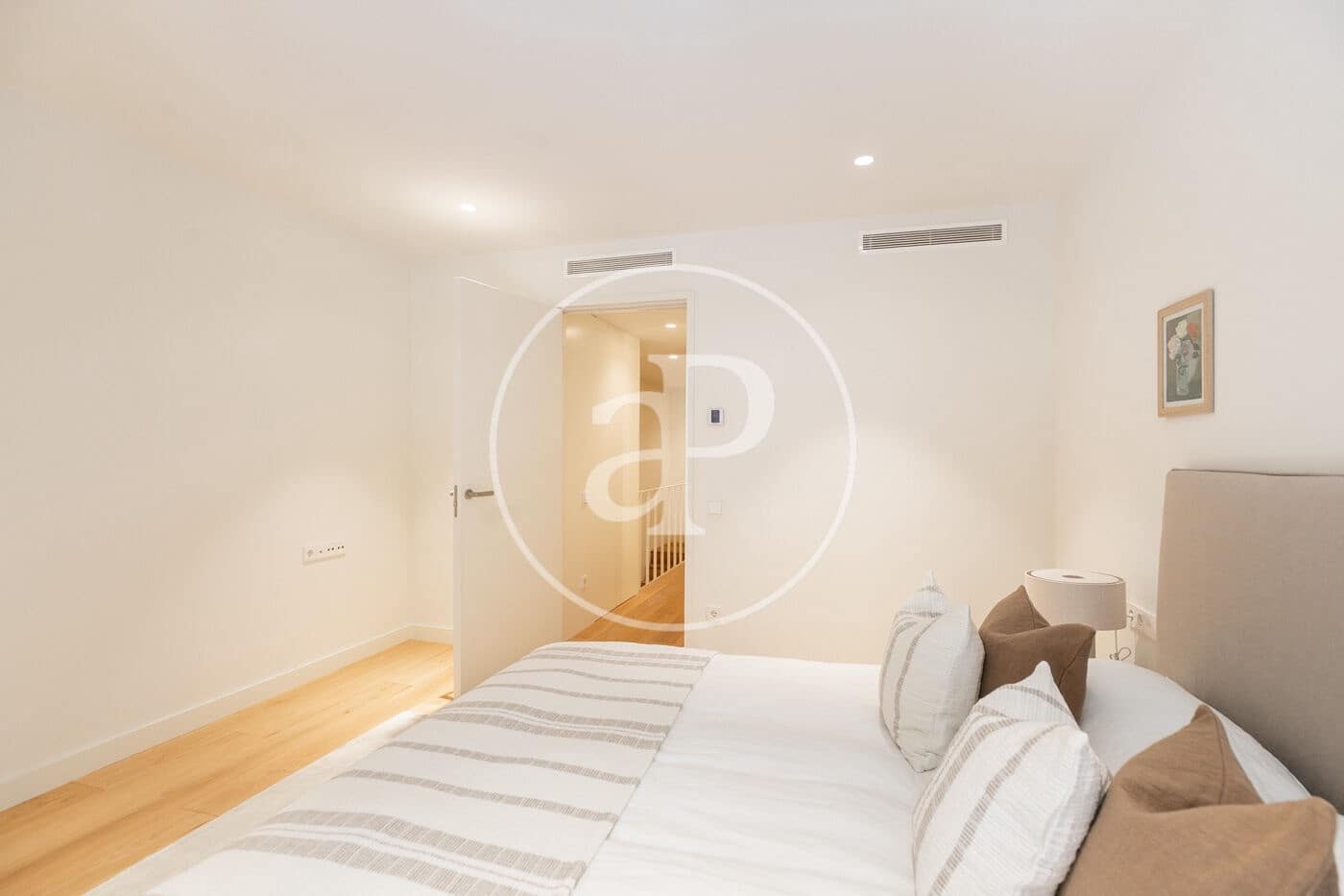 3 soveværelse Lejlighed til salg i Barcelona by - € 2.188.000 (Ref: 9770639)