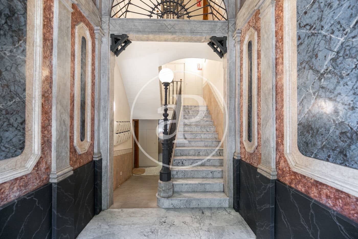 3 soveværelse Lejlighed til salg i Barcelona by - € 2.188.000 (Ref: 9770639)