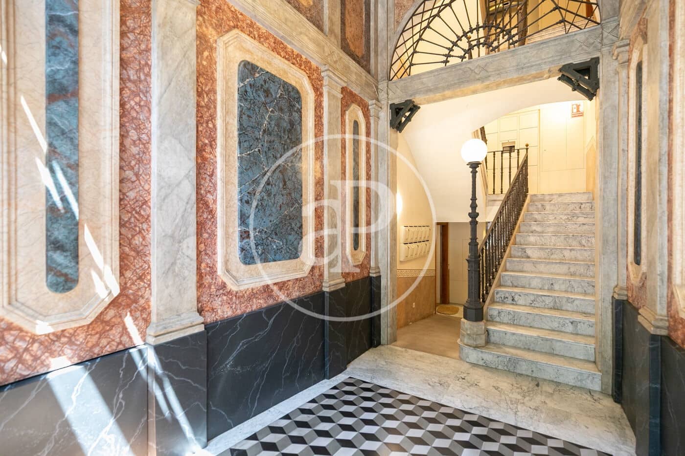 3 soveværelse Lejlighed til salg i Barcelona by - € 2.188.000 (Ref: 9770639)