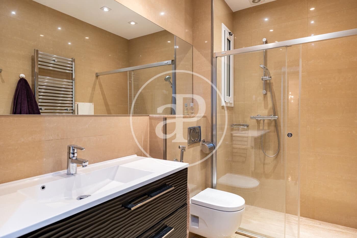 4 sypialnia Apartament na sprzedaż w Miasto Barcelona - 639 000 € (Ref: 9773041)